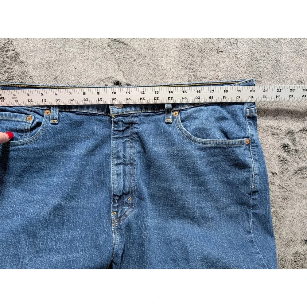 Levi's 505 Regular Fit Jeans Men's Size 40x32 Medium Wash